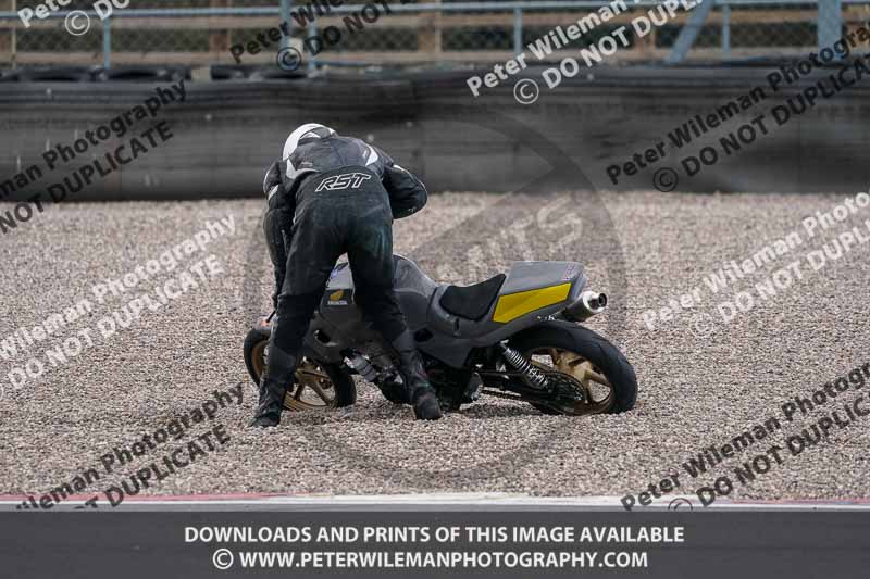 donington no limits trackday;donington park photographs;donington trackday photographs;no limits trackdays;peter wileman photography;trackday digital images;trackday photos